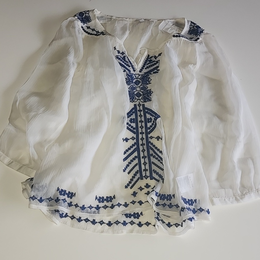 free with any purchase MESH long sleeve top embroidery details size S